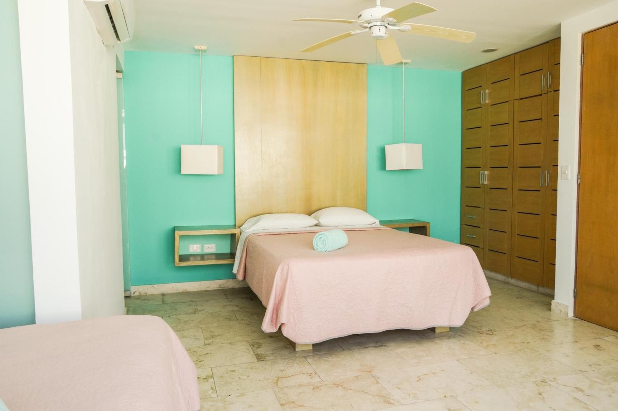 Penthouse Zona Centro Quinta Av 2bd,2 Bt *